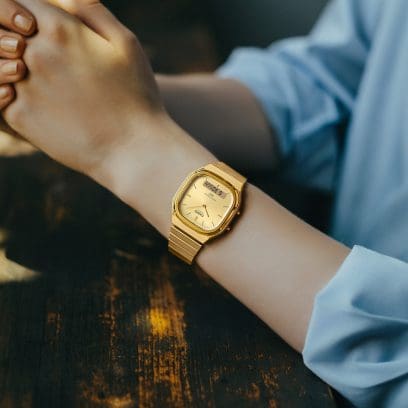 Retro Unisex WR - AQ-240EG-9ADF